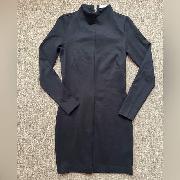 Babaton Dresses & Skirts - Aritzia Babaton Long Sleeve LBD